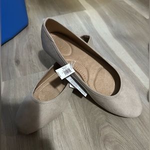 Old Navy Flats - BNWT - Size 10